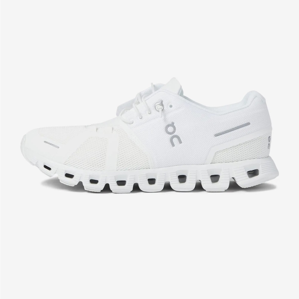 On Cloud 5 Running Shoes 👟